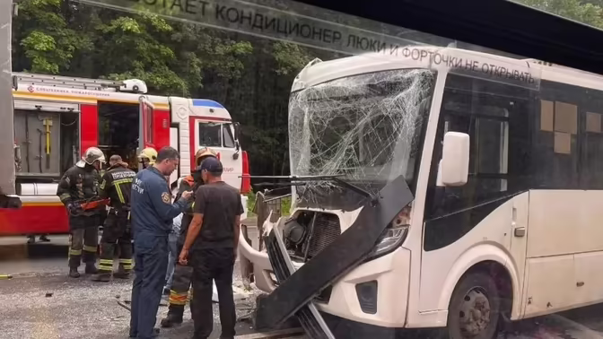Во Владимире произошло массовое ДТП с автобусом и автомобилями