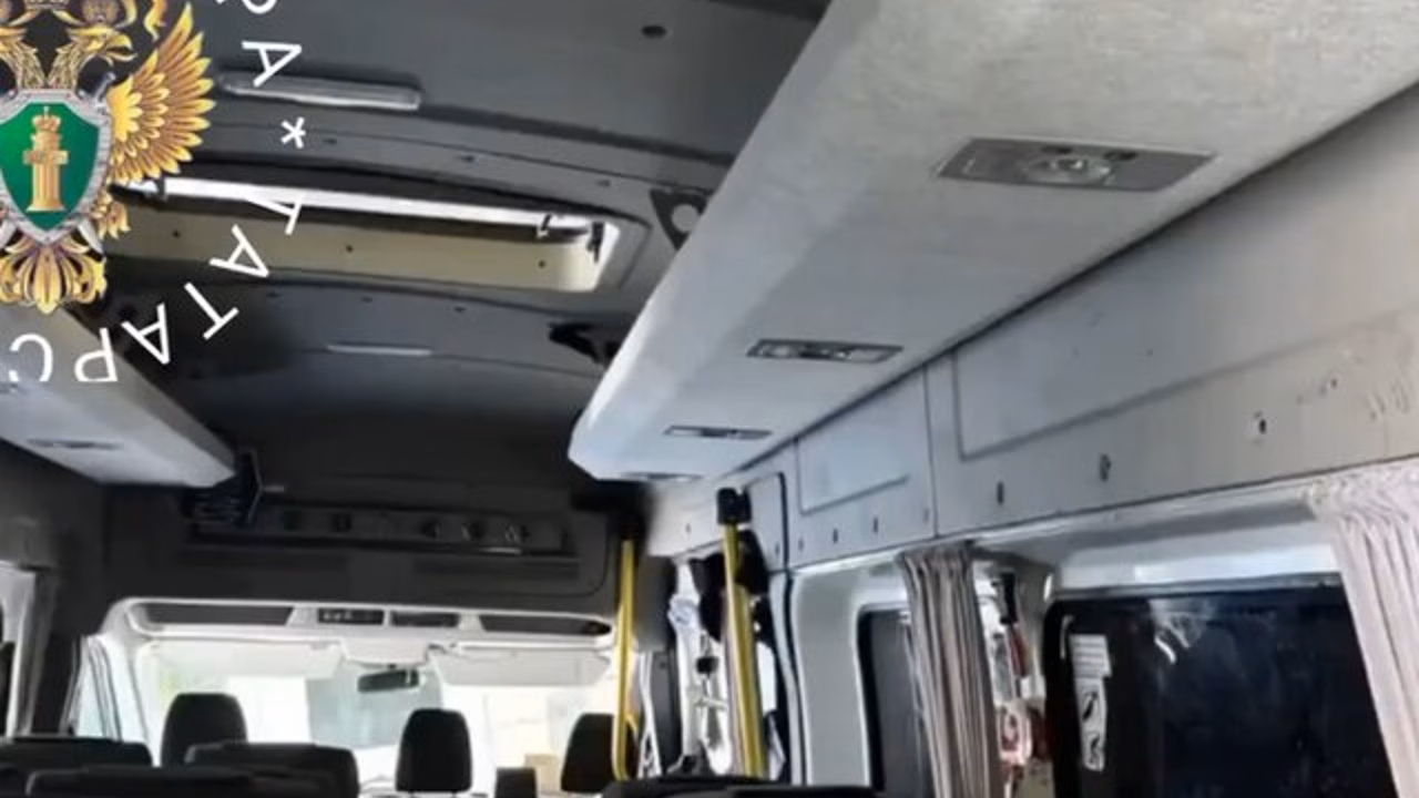 Попавшая в ДТП в Татарстане детская хоккейная команда ехала на товарищеский матч