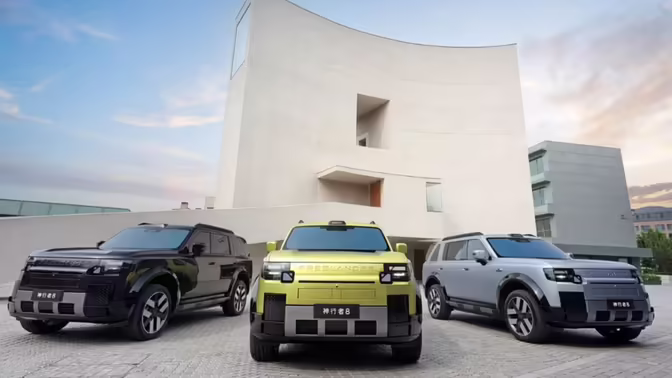 Первый Freelander 8 от JLR прошел по конвейеру: подготовка к старту продаж