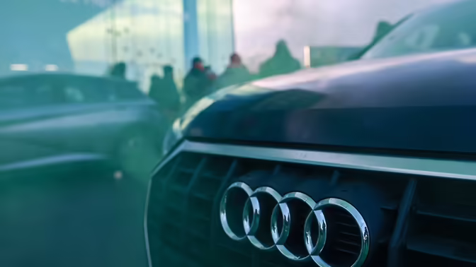 Работники Audi объявили бойкот из-за возможного закрытия завода