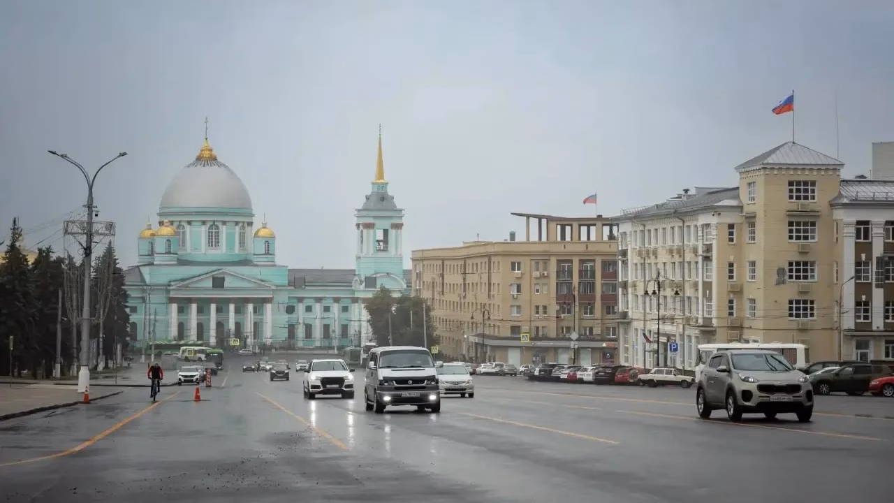 В Курске продолжают капитальный и ямочный ремонты дорог