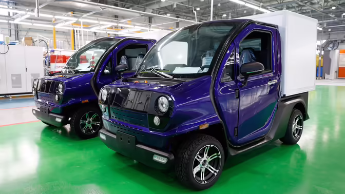 Названы самые дешевые новые автомобили в России