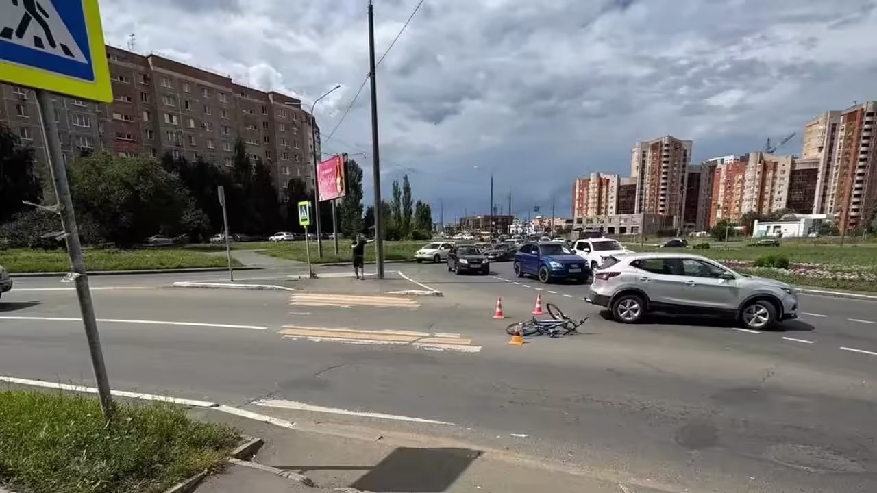 В Оренбурге подросток попал в больницу после наезда автомобиля