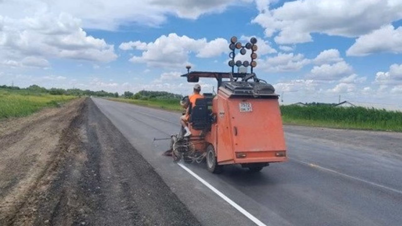До конца лета завершится ремонт дороги Ростов - Семикаракорск - Волгодонск