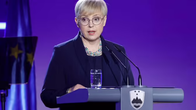 Президент Словении Пирц-Мусар попала в ДТП, она получила легкие травмы