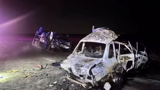 Двое погибли, шестеро госпитализированы после ДТП под Астраханью