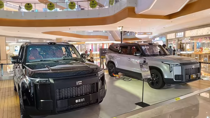 «Автотор» начал сборку гибридных кроссоверов Rox 01