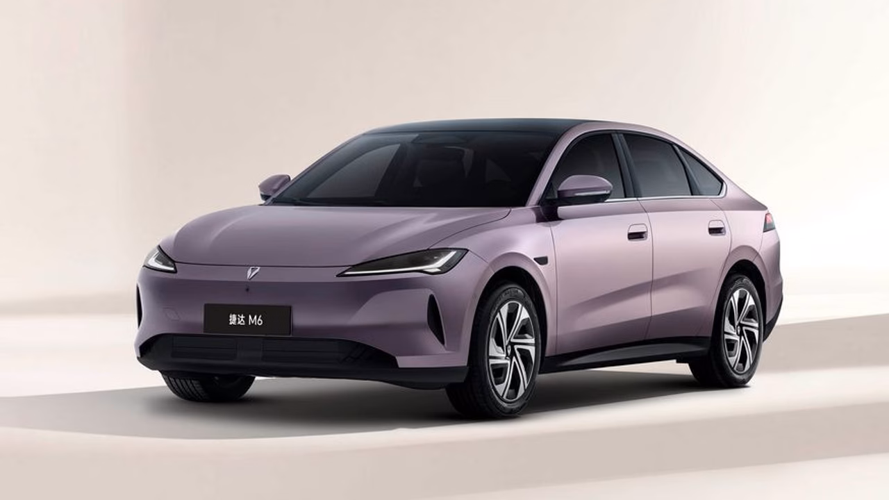 Седан Jetta M6 показался на официальных изображениях