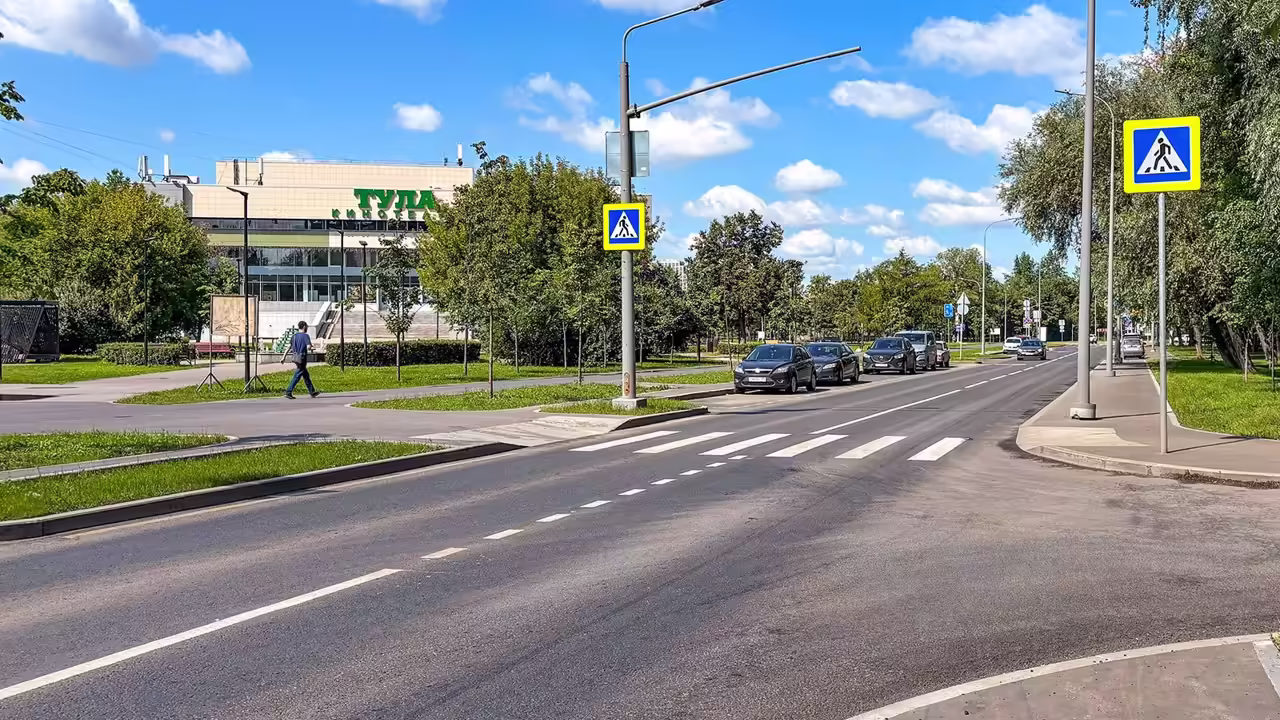 На улице Кухмистерова отремонтировали дорожное покрытие