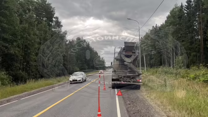 В Ивановской области пьяный водитель Hyundai врезался в грузовик