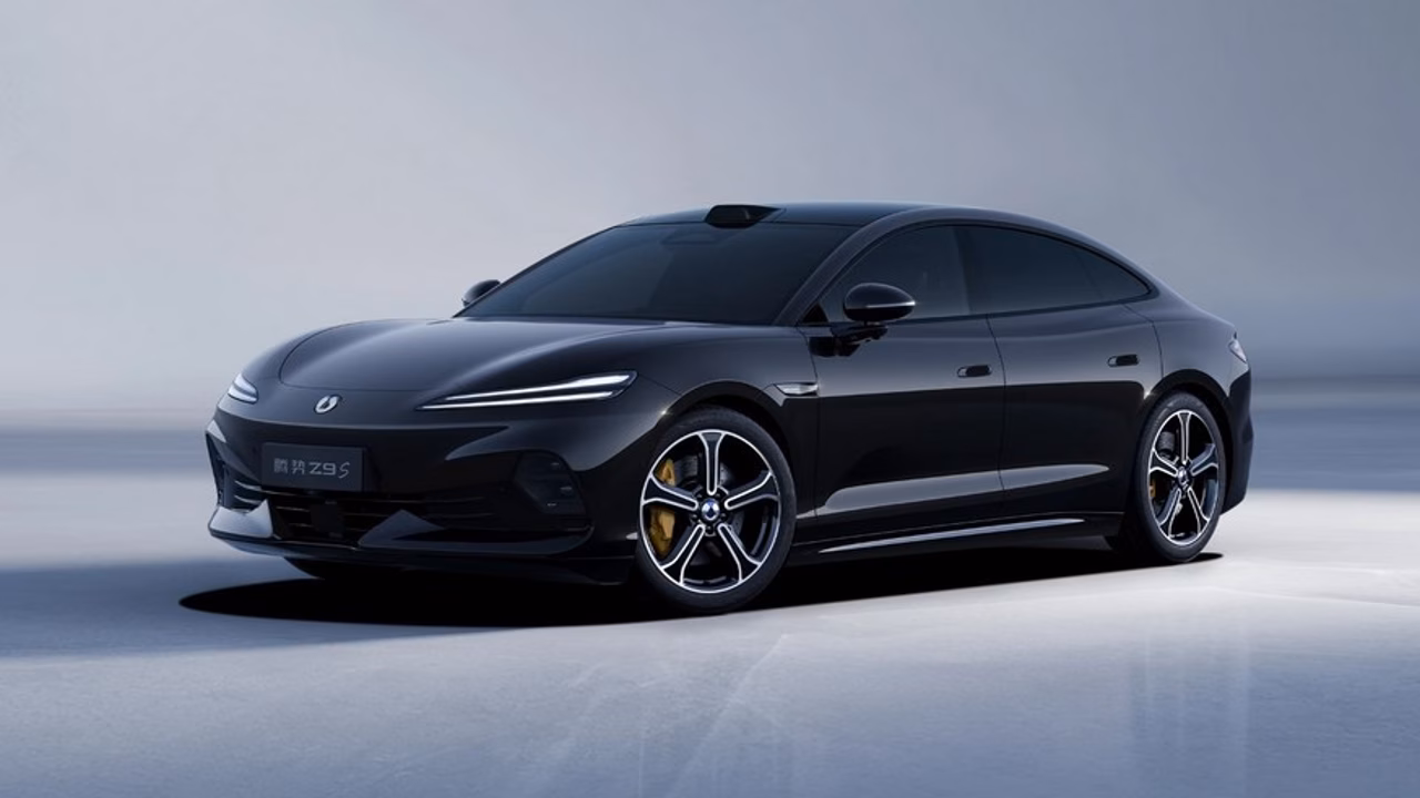 Седан Denza Z9S заменил модель Denza Z9