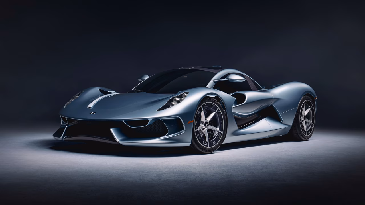 Hennessey Blackbird: аналоговый суперкар в авиационном стиле с атмосферным V8 и МКП