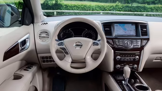 Эксперт рассказал о рисках Nissan Pathfinder с пробегом за 2 млн