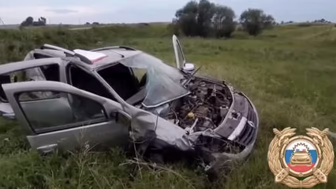 В Башкирии Renault Sandero с людьми попал в ДТП