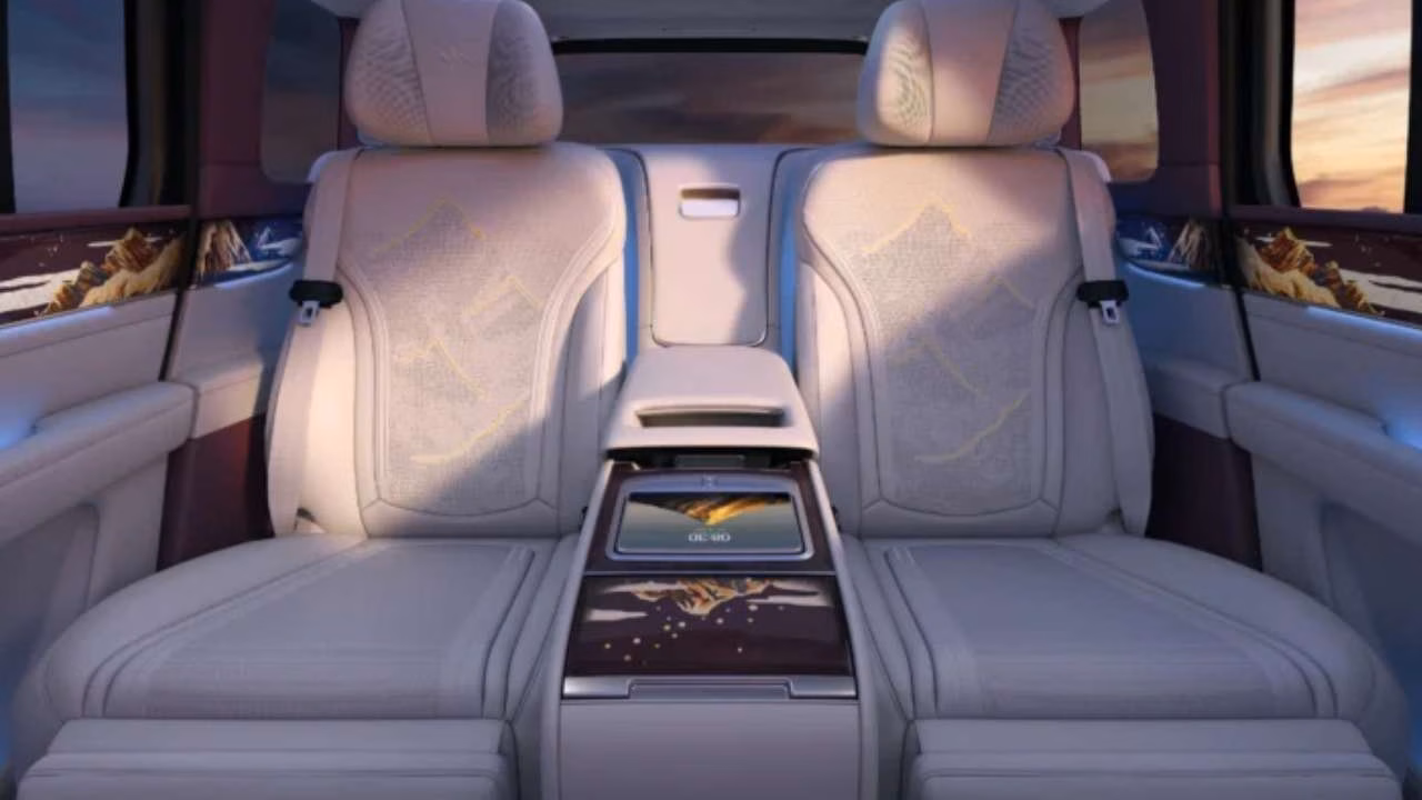 BYD представила внедорожник YangWang U8L Snowcrest Edition