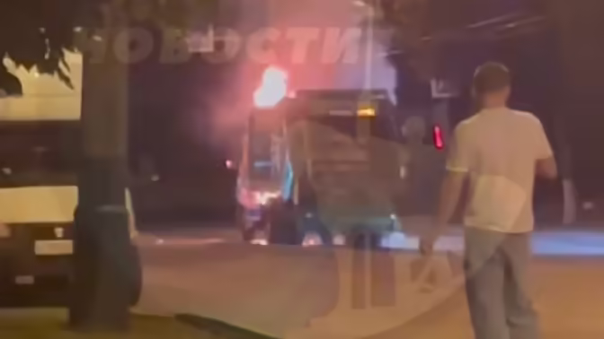 В Пензе загорелся мусоровоз