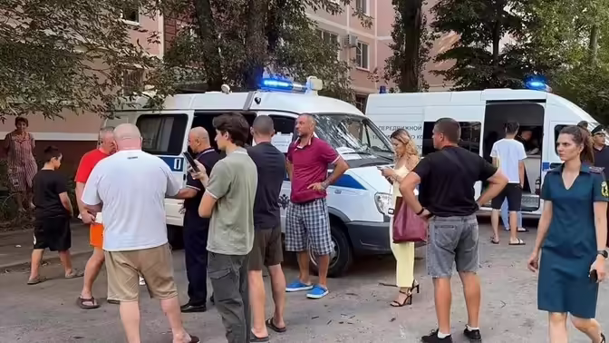 В Ростове-на-Дону на месте сгоревшей АЗС открыли мобильную приемную полиции