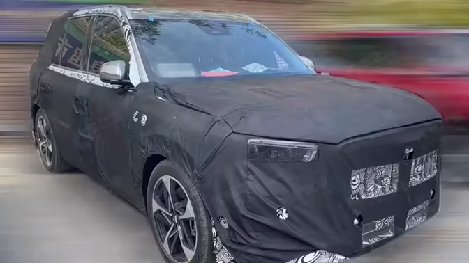 Обновленный Geely Monjaro показали до премьеры: что изменилось в машине