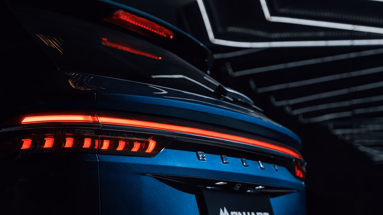 Geely испытывает новое поколение пятиместного кроссовера Monjaro