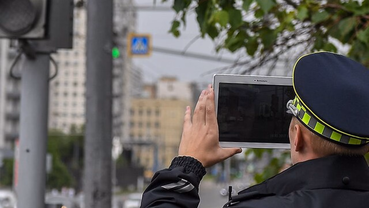 Дептранс заявил о законности планшетов фотофиксации нарушений АМПП