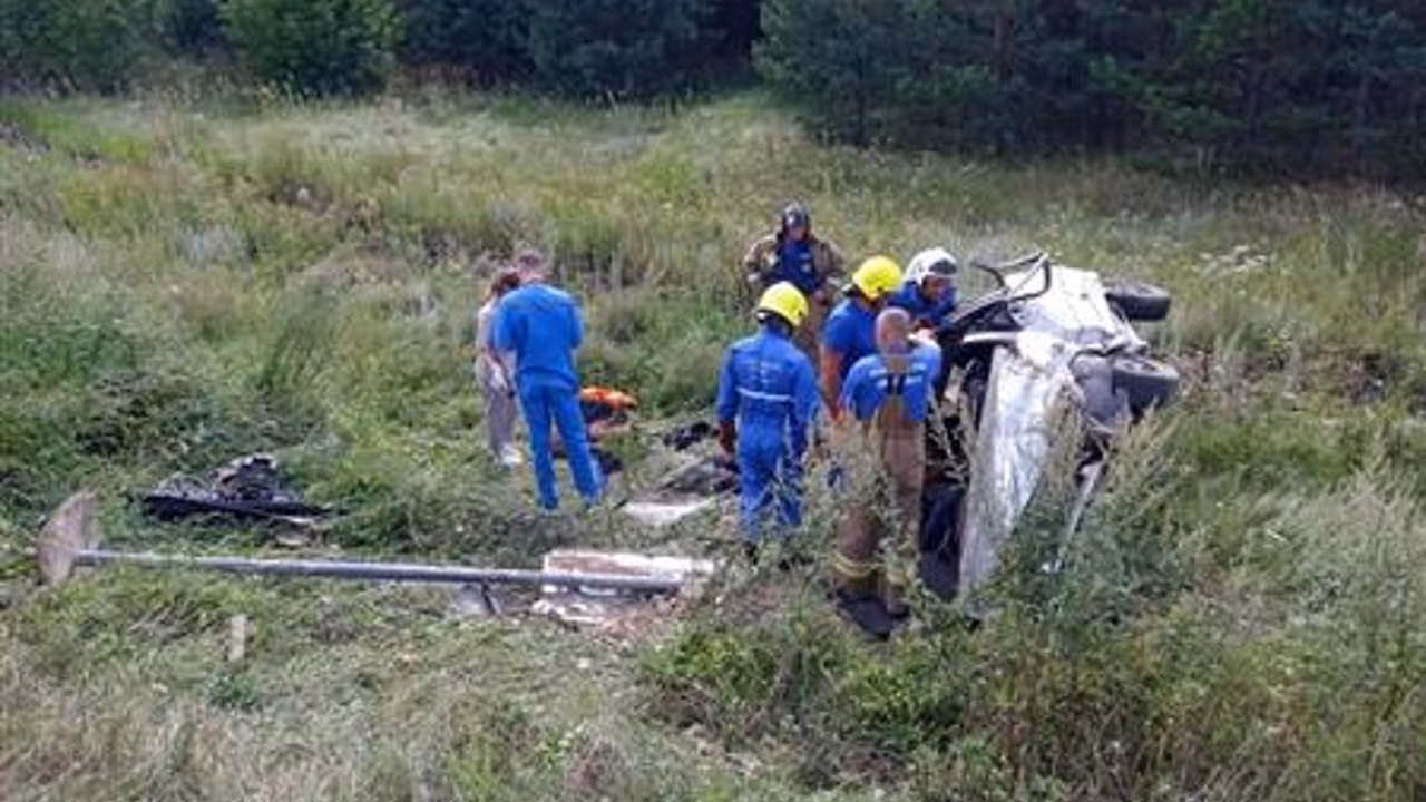 В Сызранском районе в ДТП с "перевертышем" пострадали два человека