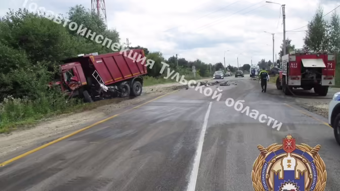 В Богородицком районе произошло ДТП с "Тойотой" и "КАМАЗом"