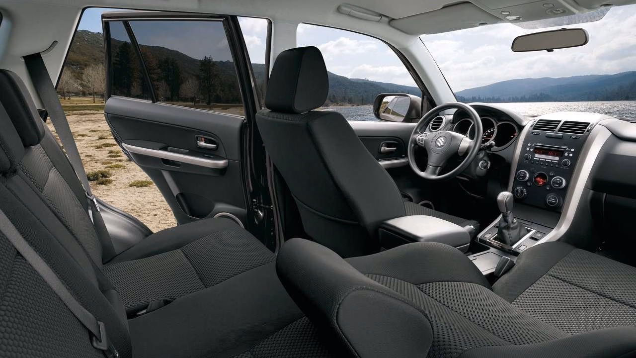 Suzuki Grand Vitara II — надежный внедорожник с добротными моторами
