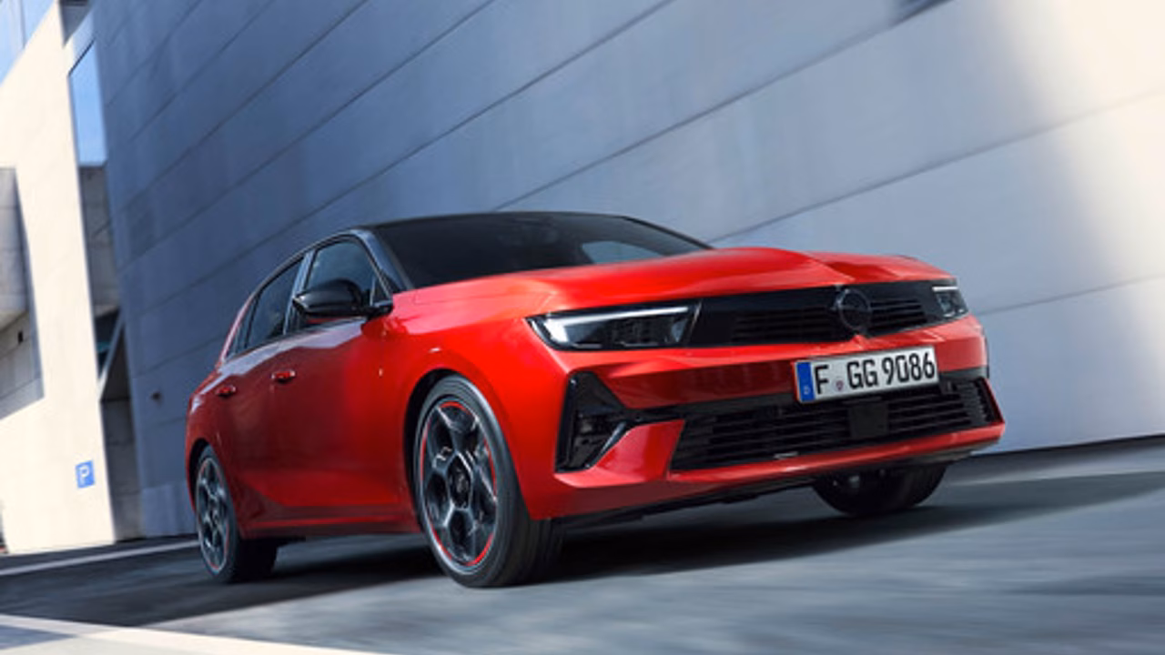 Автостат: россияне перестали покупать автомобили Opel, Jaguar и Alfa Romeo