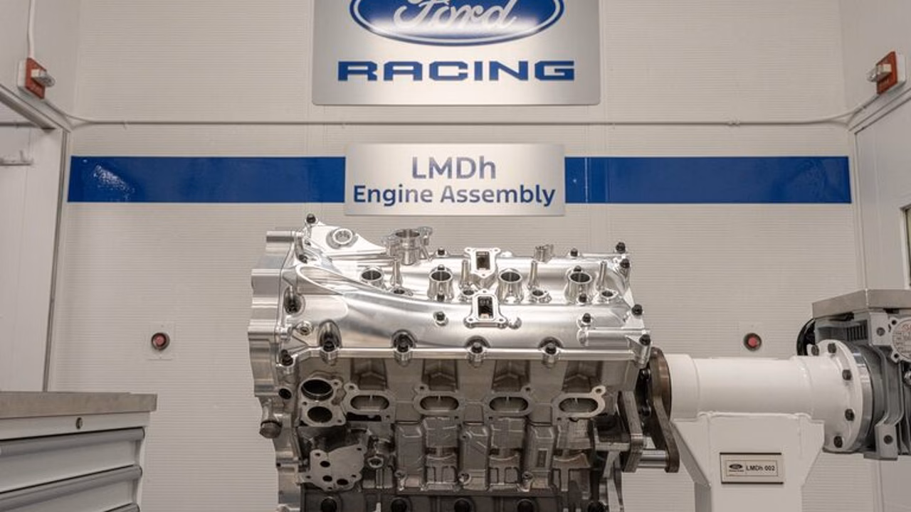 Ford дал послушать двигатель нового «гиперкара»