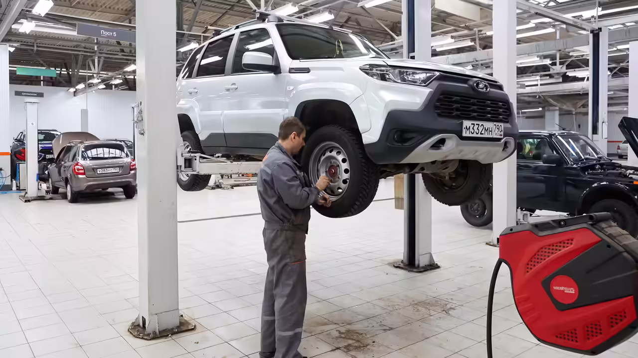 Владеть автомобилями Lada стало дороже