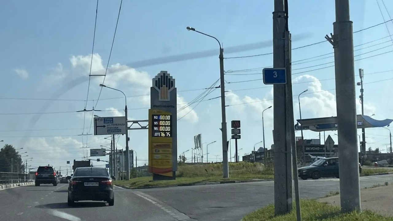 В Калуге на шести АЗС не нашли бензин