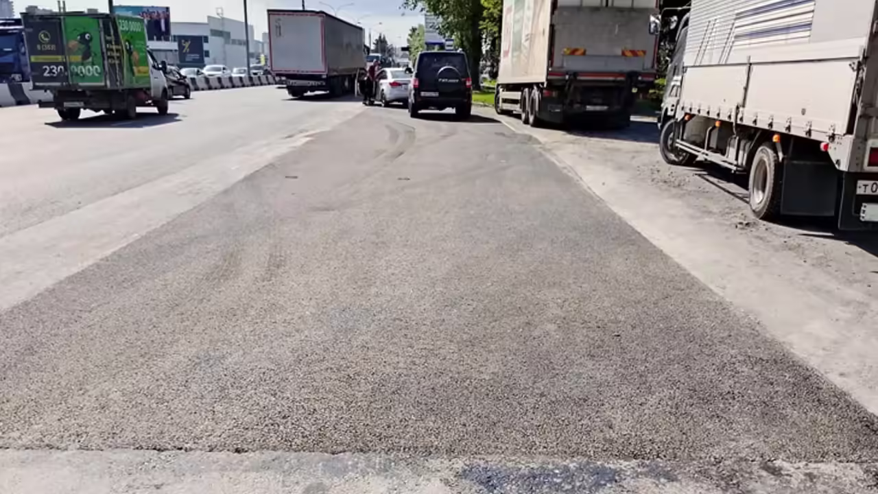 Площадки для контроля перегруза начали строить на въездах в Новосибирск