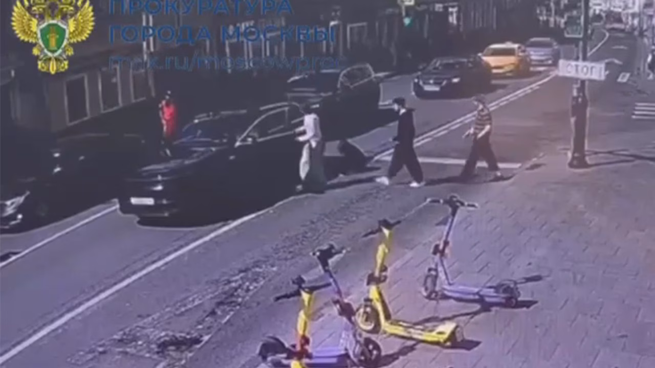 Опубликовано видео автоподставы в центре Москвы