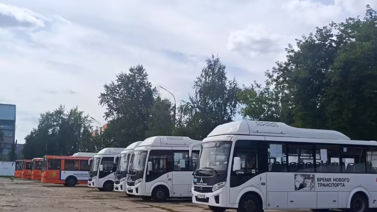 В автобусах Арзамаса устанавливают терминалы оплаты проезда