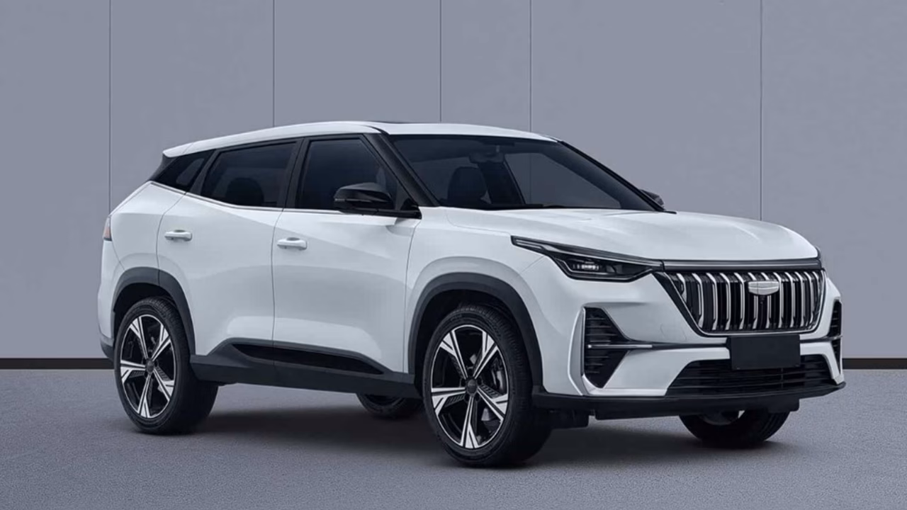 Geely Citiray прошел процедуру фейслифтинга: новая решетка и фонари