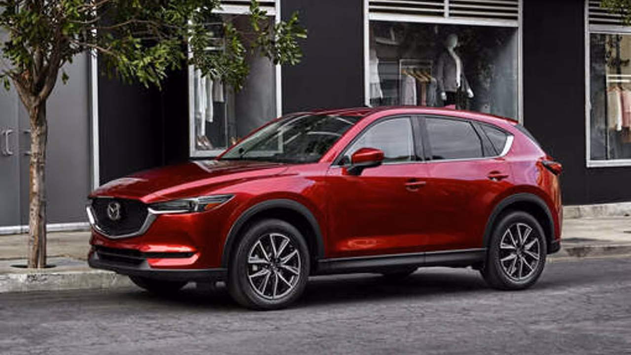 Mazda CX-5 и Nissan Qashqai стали самыми популярными кроссоверами для ввоза в РФ