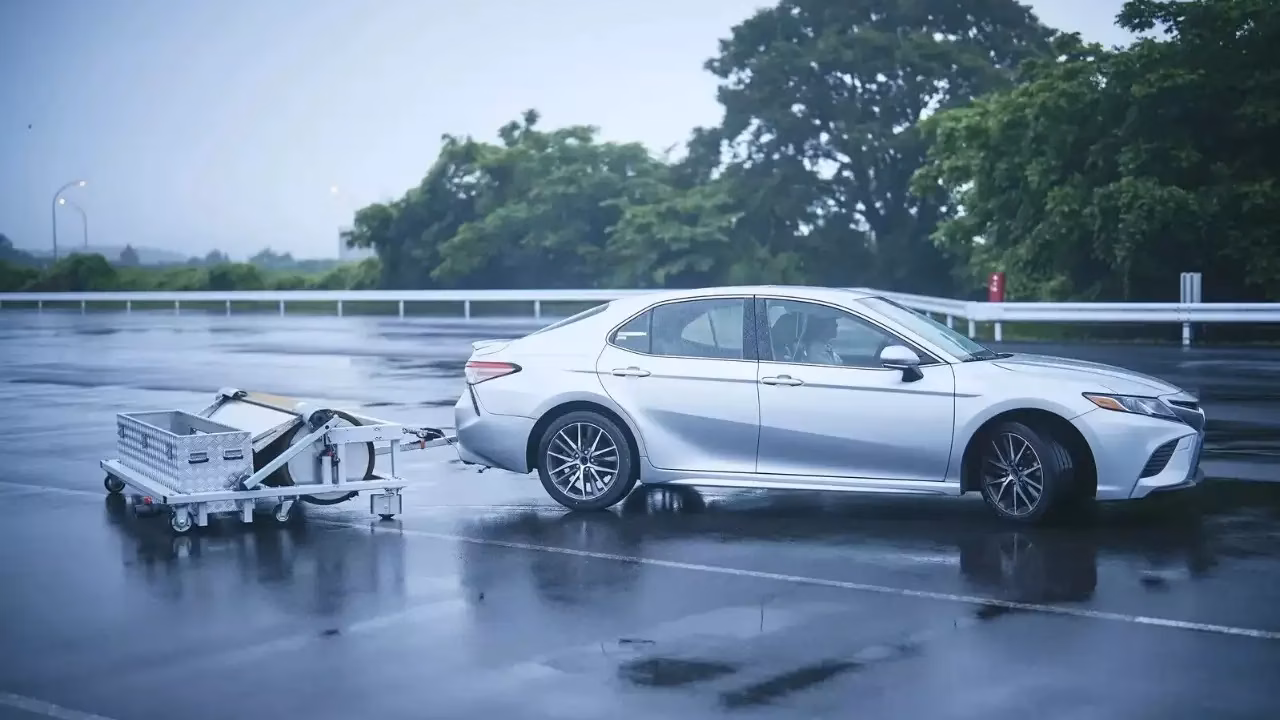 Toyota разработала губчатый валик для сушки испытательного трека
