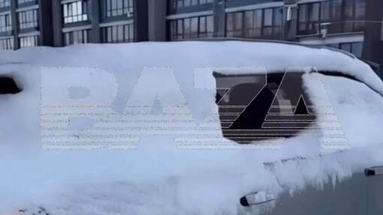 В Перми мужчина ездил с открытым окном из-за сломанного стеклоподъемника в авто