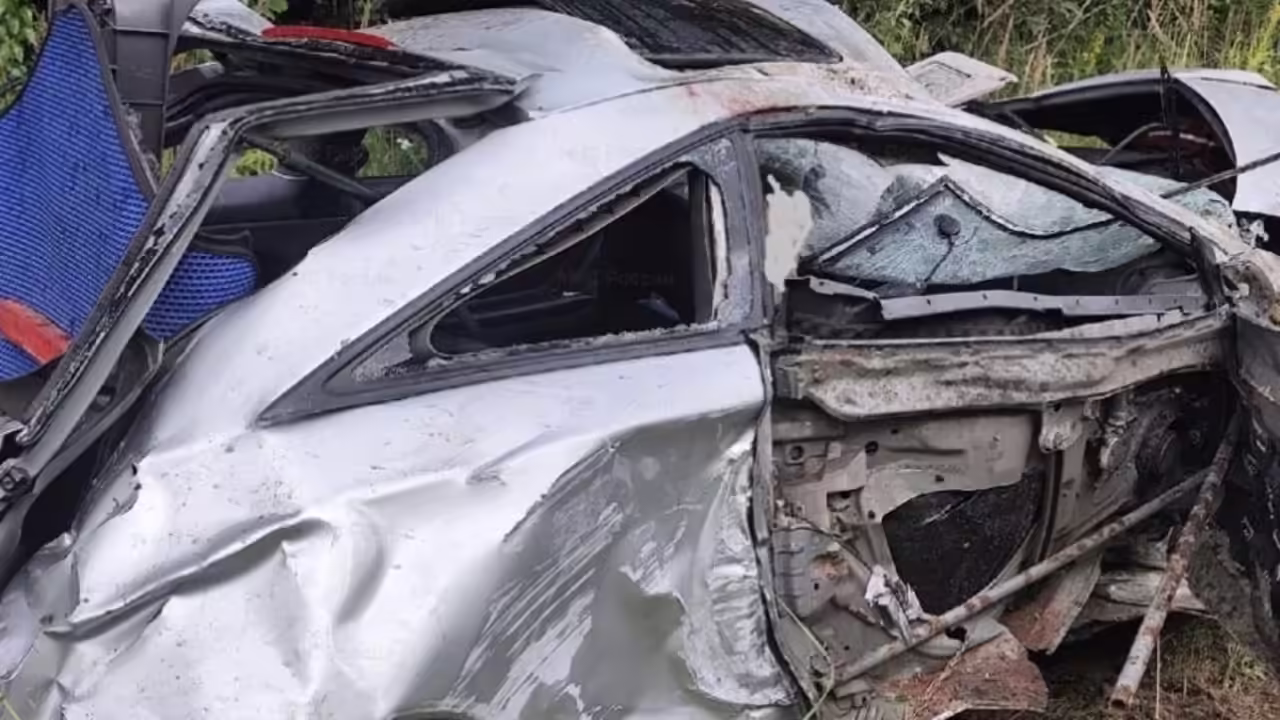 В Дятьковском районе столкнулись Toyota и Renault, трое пострадали