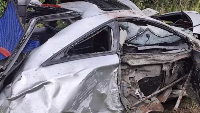 В Дятьковском районе столкнулись Toyota и Renault, трое пострадали