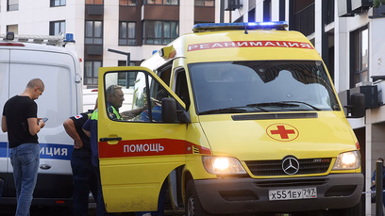 Умерла одна из пострадавших при наезде машины на толпу людей в Омске