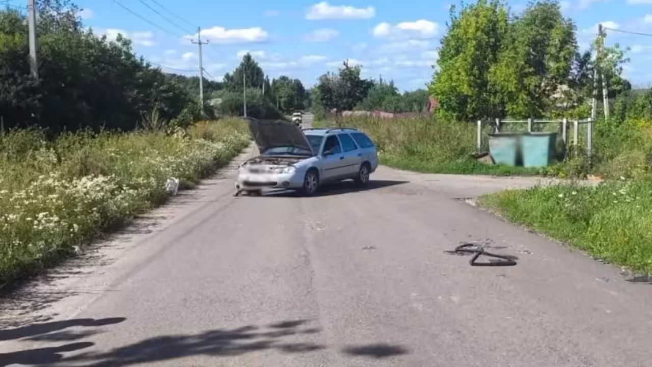 В Мценском районе столкнулись ВАЗ и Форд, водитель травмирована