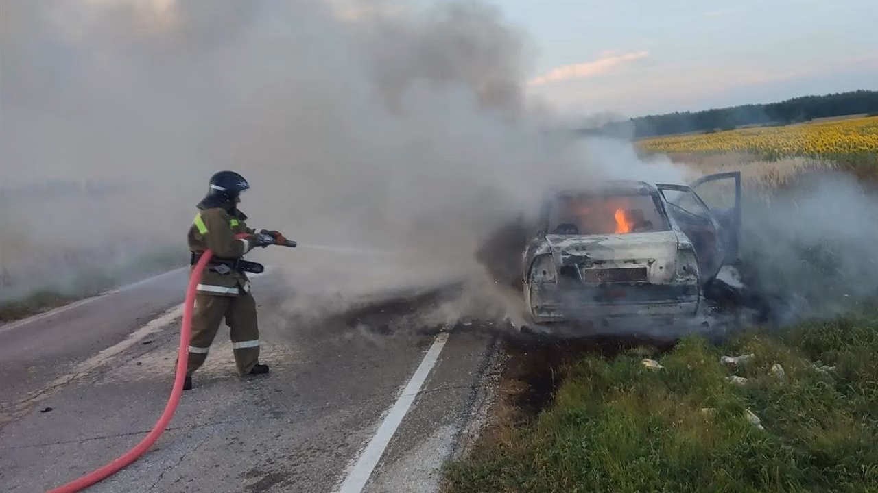 Priora загорелась на ходу в Челно‑Вершинском районе