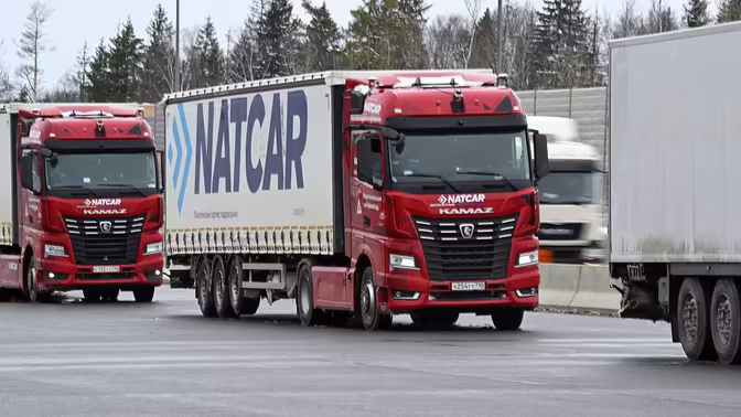 «КамАЗ» назвал сроки выхода на дороги беспилотных грузовиков без участия человека