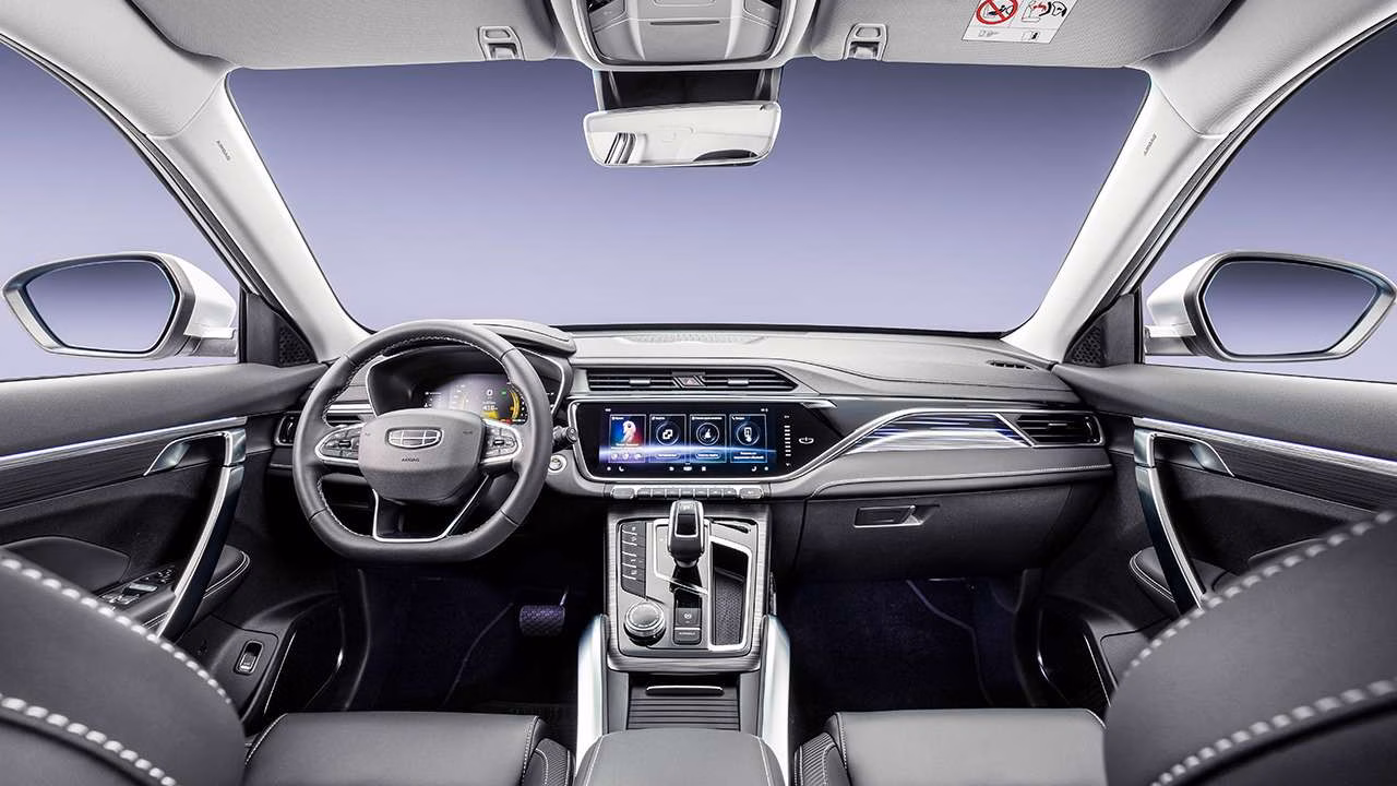 Китайский кроссовер с мотором Volvo: за что его ругают и хвалят владельцы