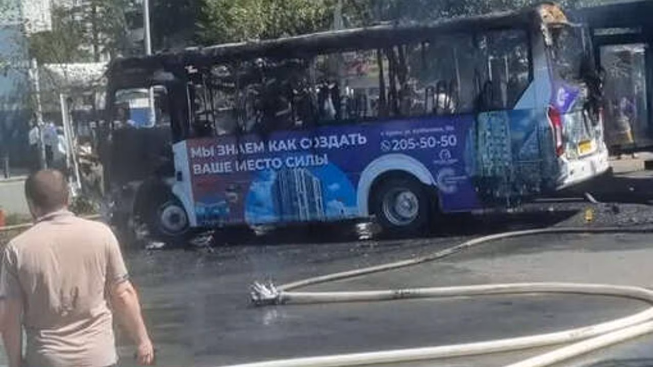 В Артеме в Приморском крае вспыхнул пожар в пассажирском автобусе