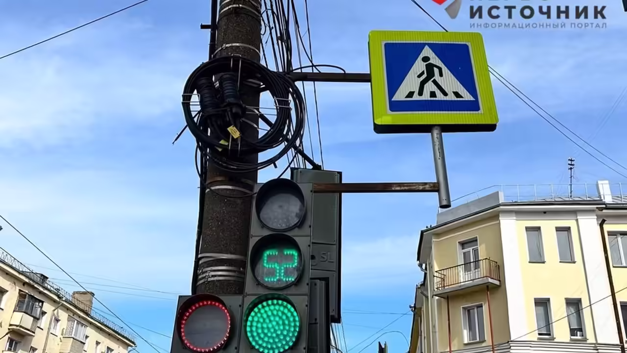 Как в Кировской области делают дороги безопаснее: светофоры, знаки и «зелёная волна»