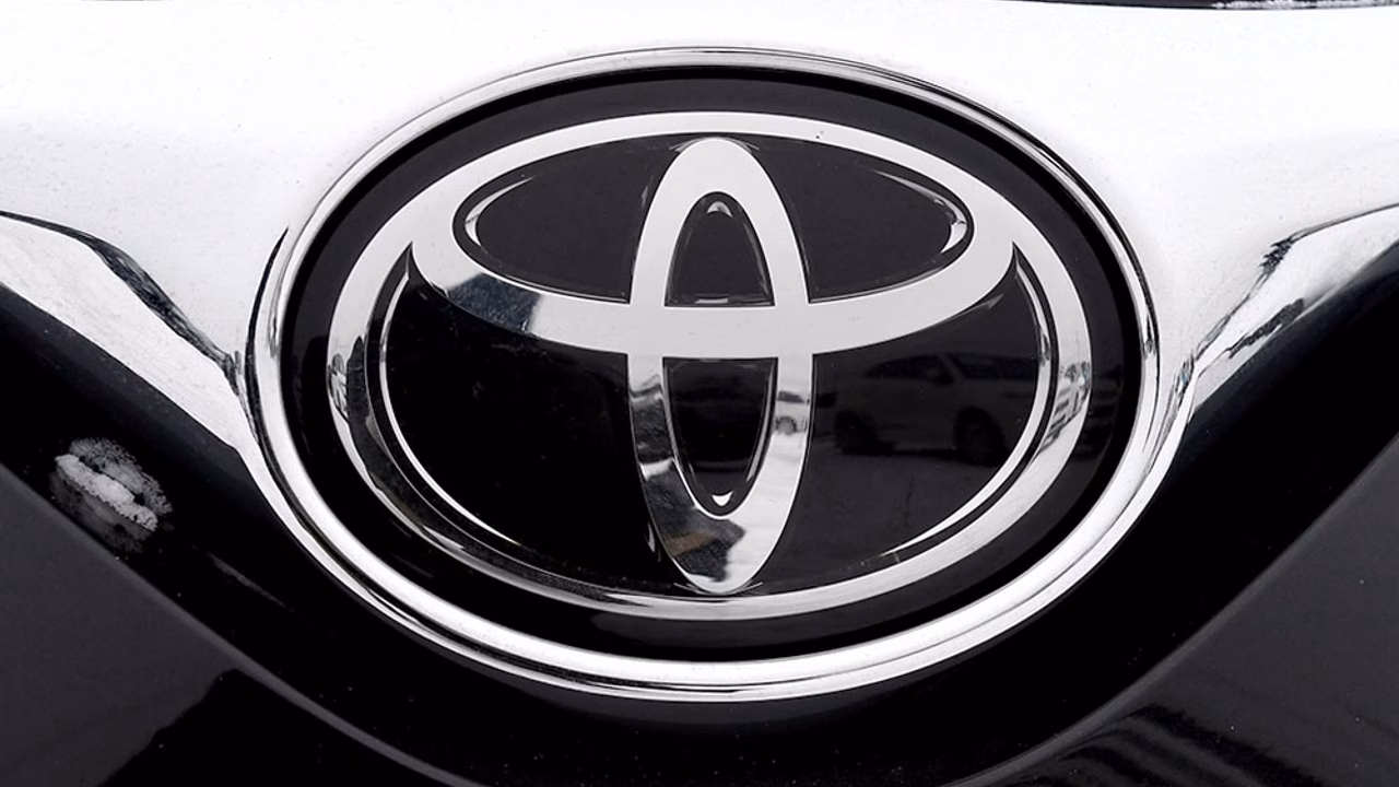 Toyota отзывает свыше 500 тысяч машин из-за неисправного дисплея