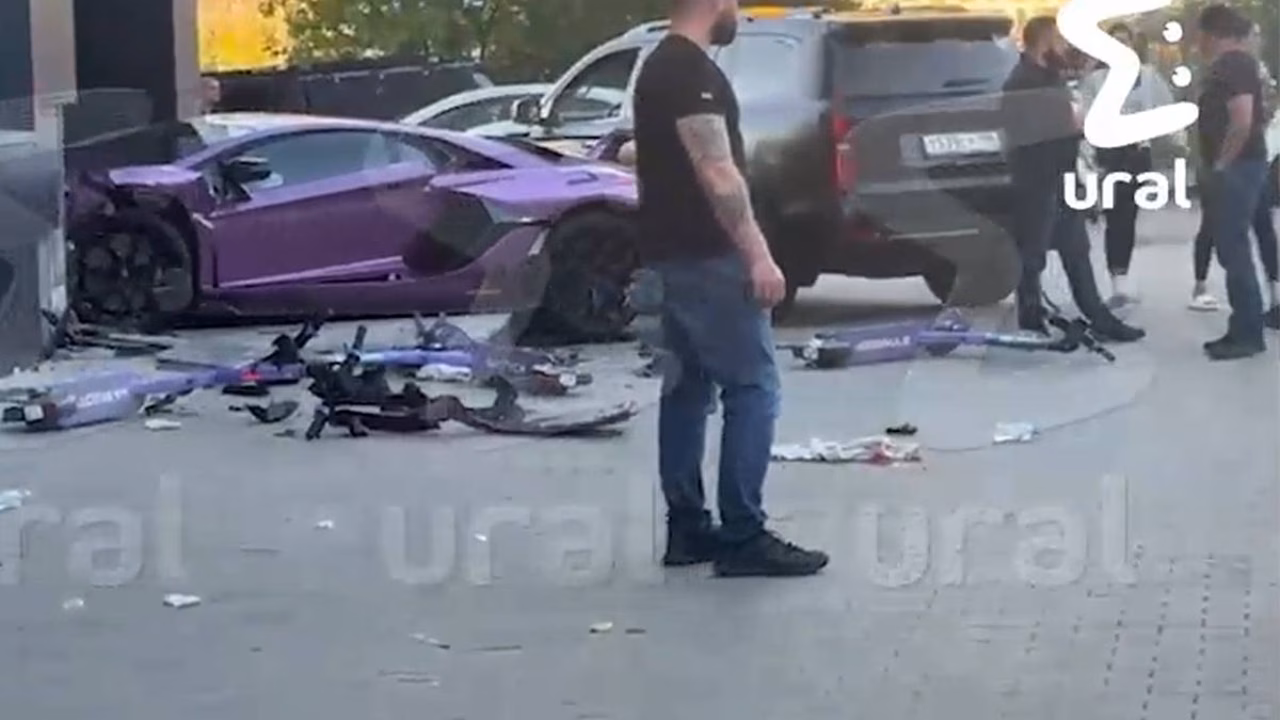 В российском городе Lamborghini за 40 миллионов рублей врезался в дом