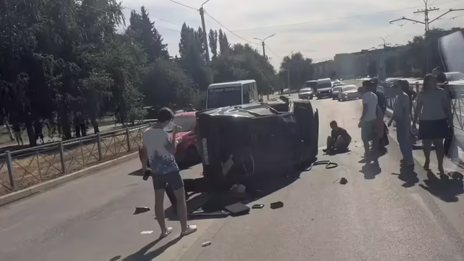 В Новотроицке 19-летний водитель устроил ДТП, пострадал пассажир